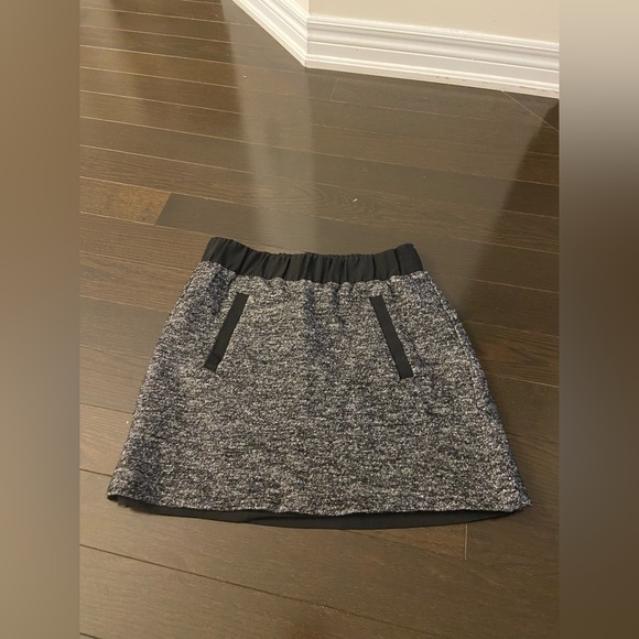 Mini Skirt for Women from Ann Taylor Loft - Picture 2 of 3